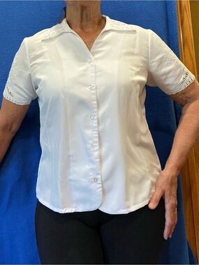Classic White Short-Sleeve Button-Down Shirt with Lace Accents